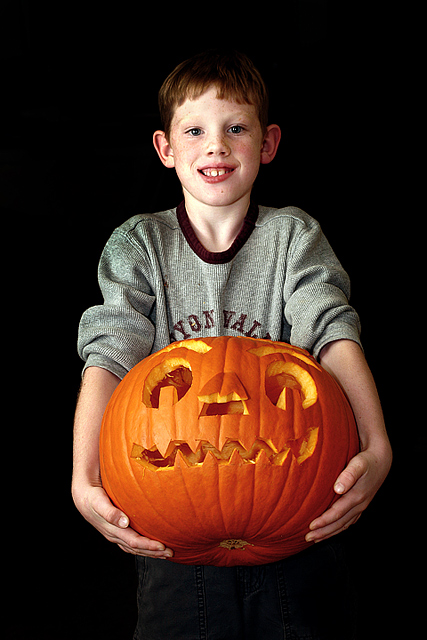 Seth-jack-o-lantern-Oct-200.jpg