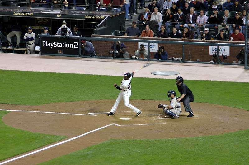 Barry Bonds HR # 700
