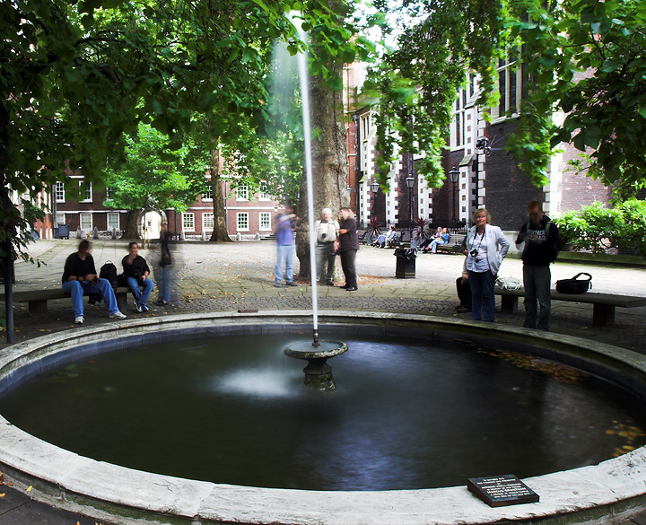 Fountain Court
