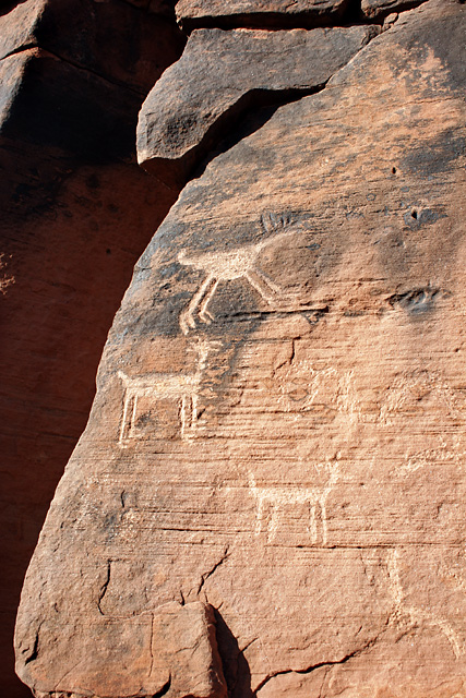 Petroglyphs 5226.jpg