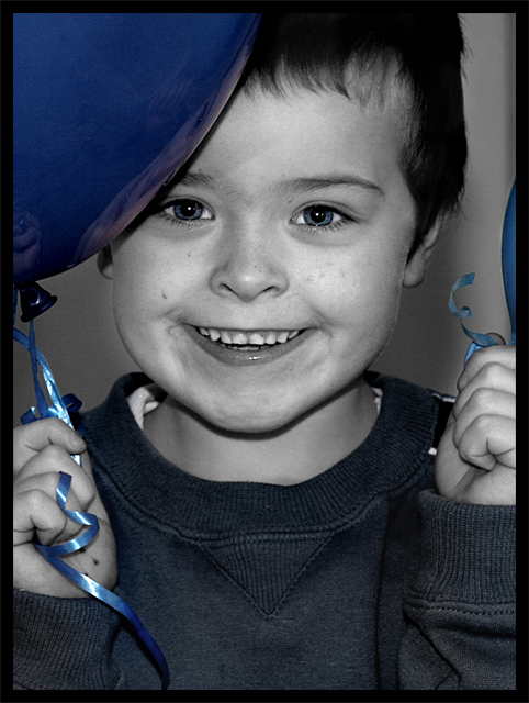 kieran-with-balloons.jpg