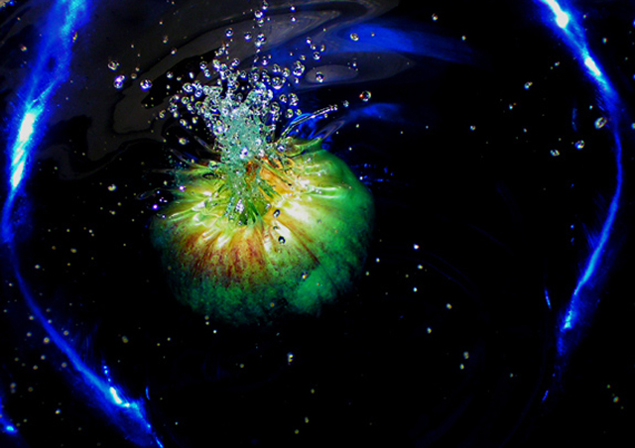 A splash of apple~ take 2