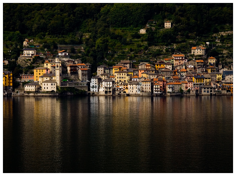 Reflecting on Lake Como