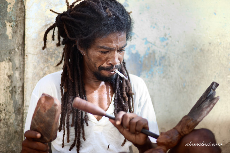 Wood Carver of Havana