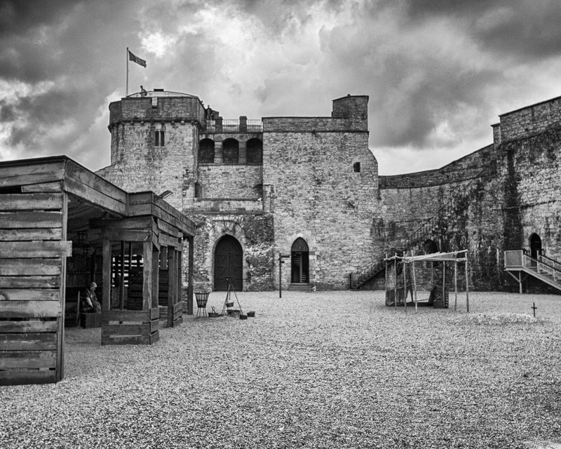 King Johns Castle BW_5907