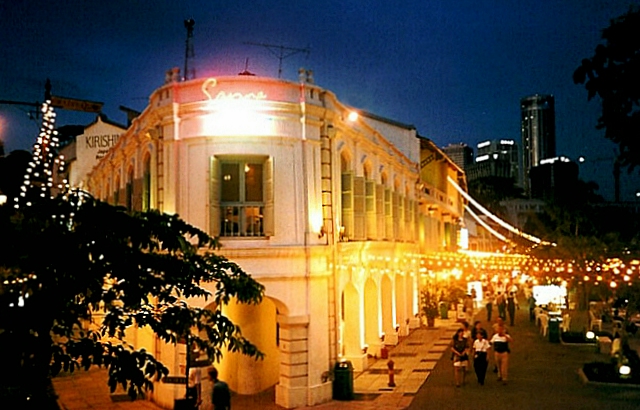 Clarke Quay ( Singapore) At Night