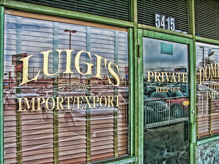 Luigi's