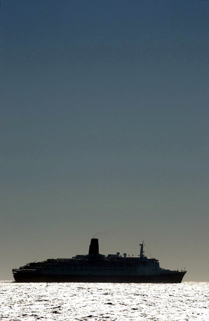 QE2-horizon-1a.jpg