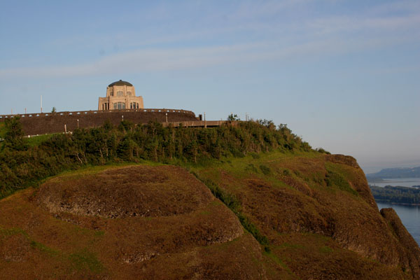 VistaHouse2.jpg