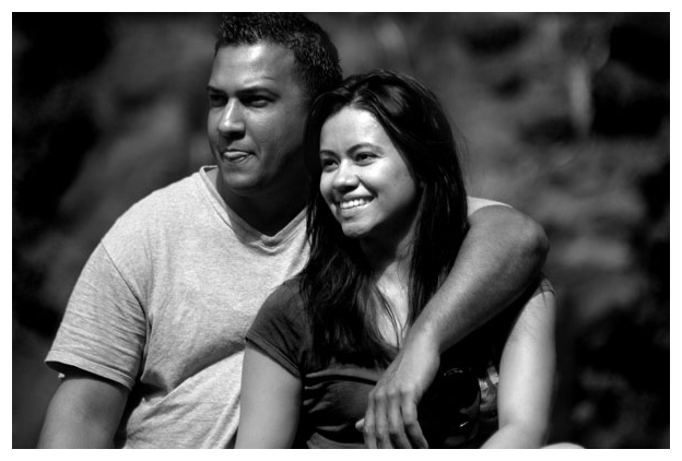 candid couple waimea falls