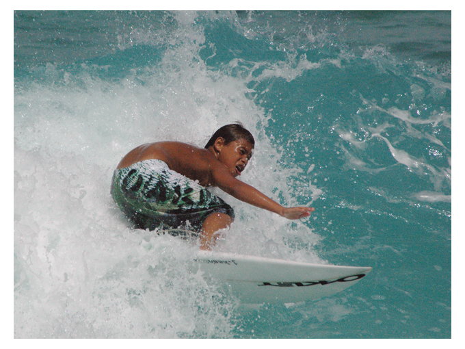 grommet rips Pipeline