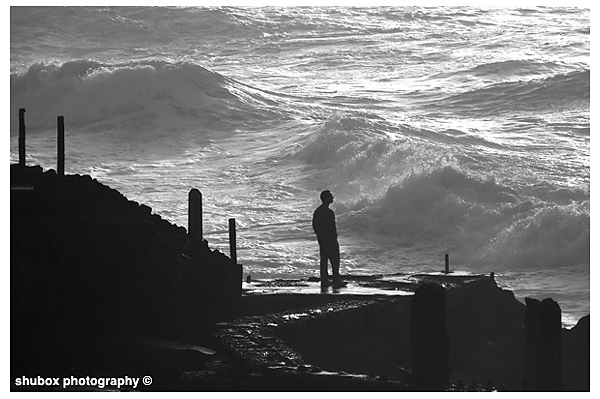 heavy surf looking on blog.jpg