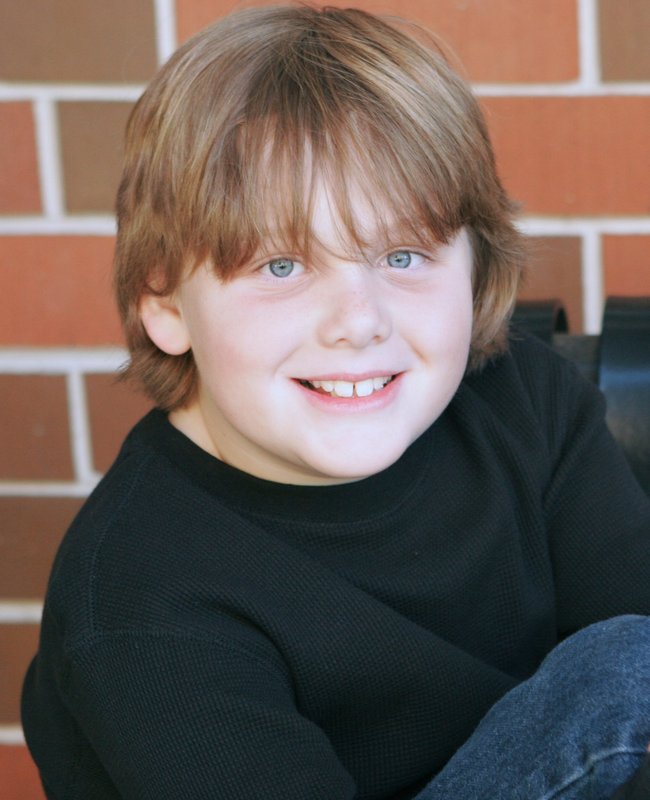 Quinan Color Headshot 12-3-05.JPG