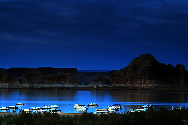 Wahweap Bay at Night (7716.)