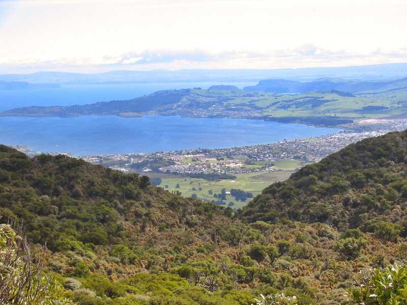 Mt Tauhara and Taupo.jpg