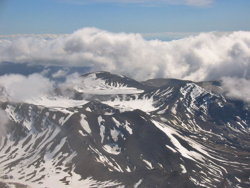 Tongariro Crossing 2.jpg