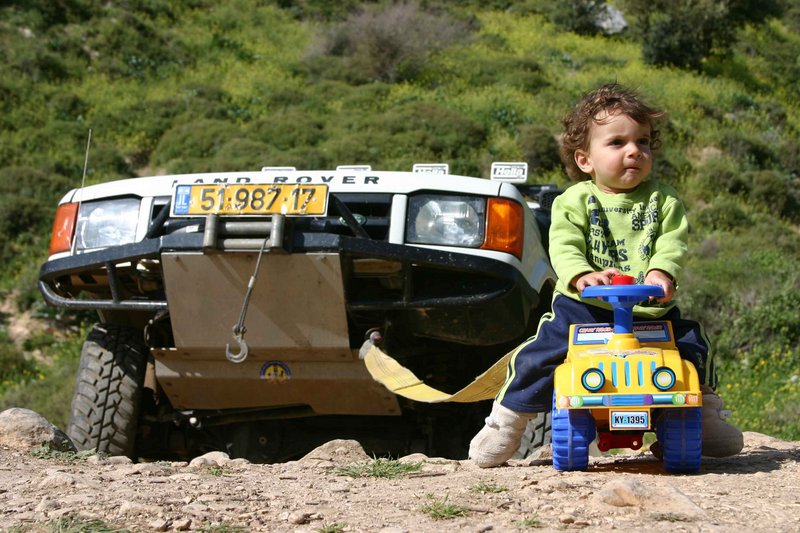 Lets Drag The Rover2.jpg
