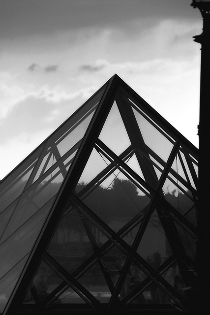 Louvre Geometry
