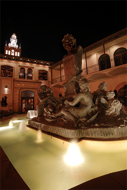 plaza2.jpg