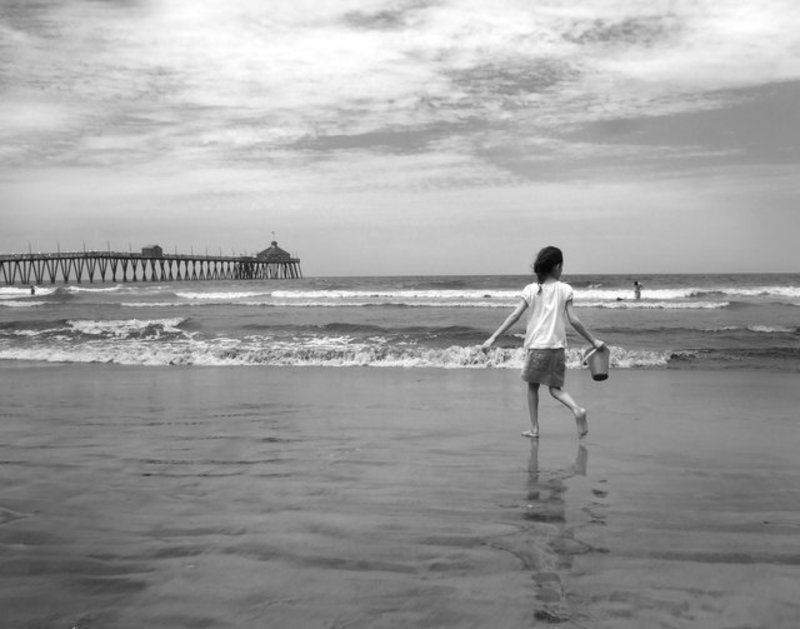 Bucket_GIrl3573_fract_11x14.jpg