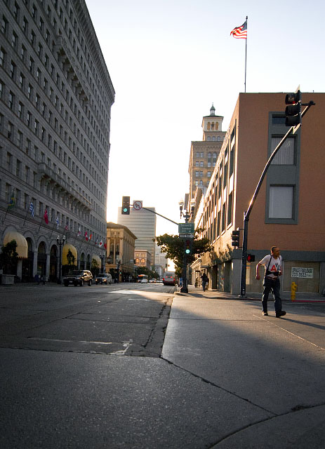 Down_Broadway_3689_640.jpg