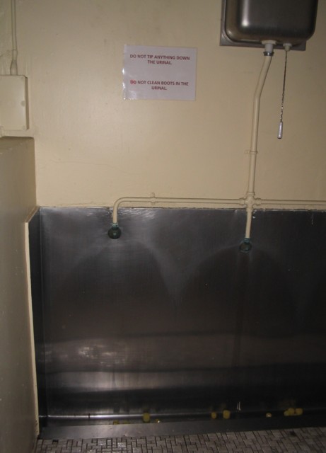 urinal.jpg