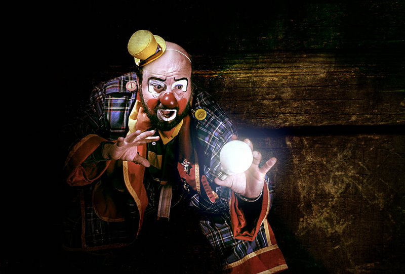 the misterius clownd