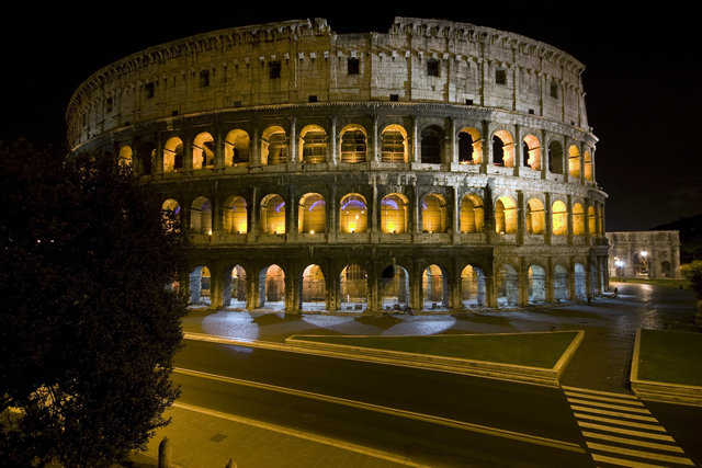 The Roman Colosseum (80 A.D.)