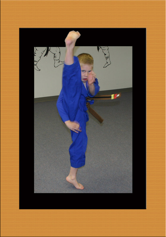 Kace Kick2 copy.jpg