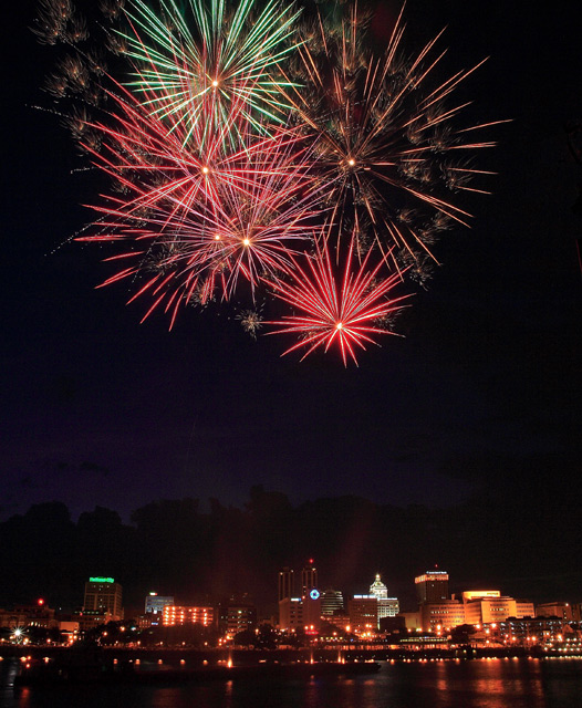 red,white-and-boom-4.jpg