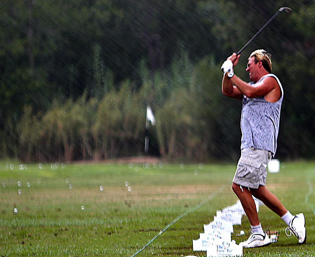 I WILL hit golfballs