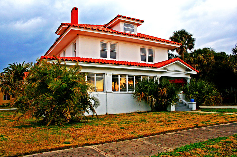 house_redjulep.jpg
