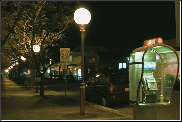 10pm.Phone at the end of the ten lamps. Wait for instructions.