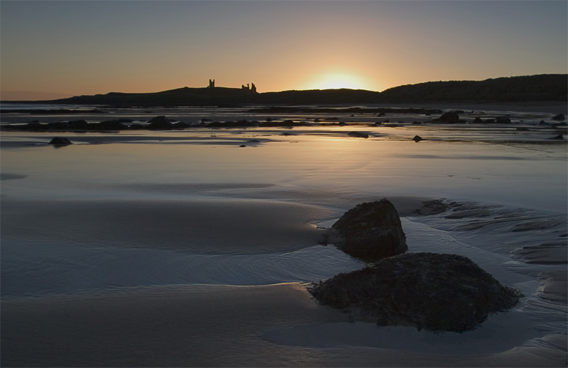 dunstanburgh-castle_dawn.jpg
