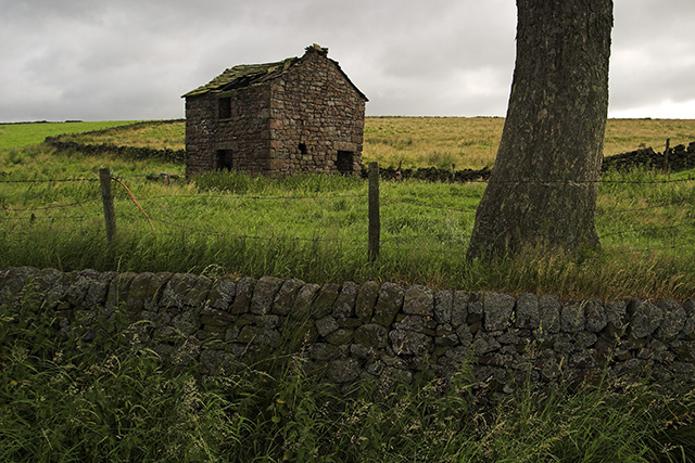 peak-district-barn.jpg
