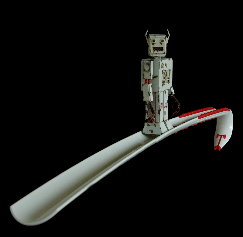 Shoehorn surfer