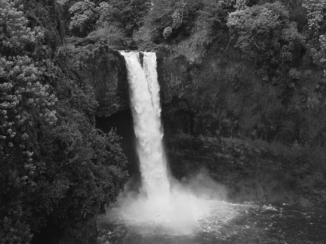 Rainbow Falls (Black and White)