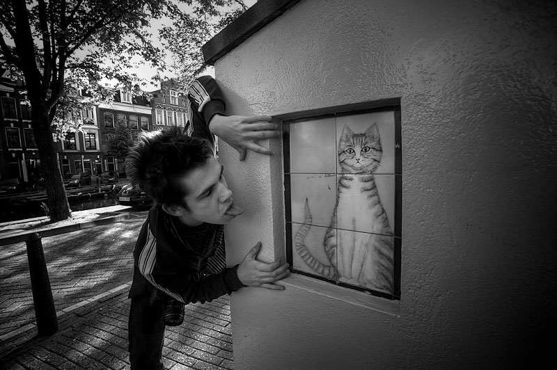 Joey Licking Pussy in Amsterdam