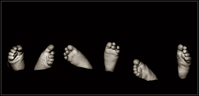 Triplets: 30 fingers, 30 toes