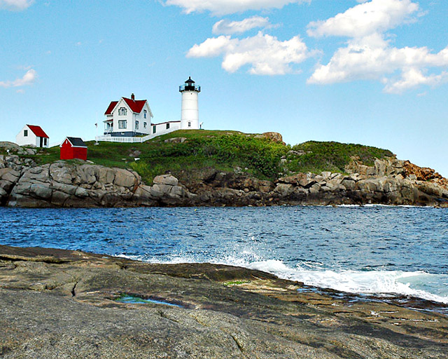 Nubble Light