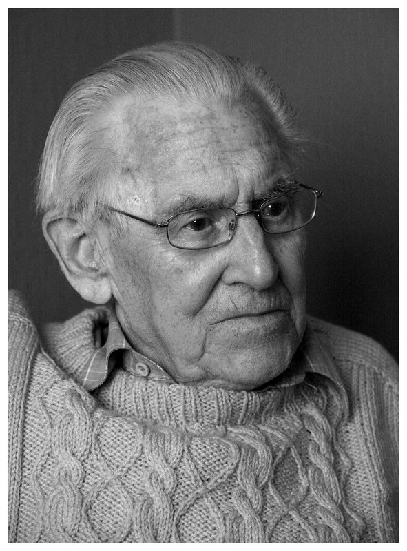 Dad - 31st July 1928  > 8th Jan 2010