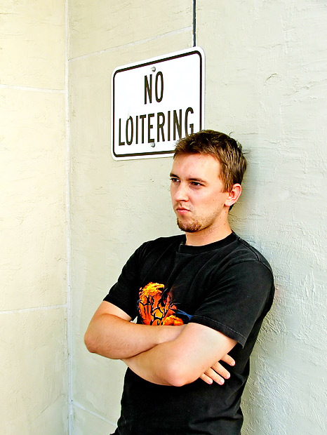 No Loitering