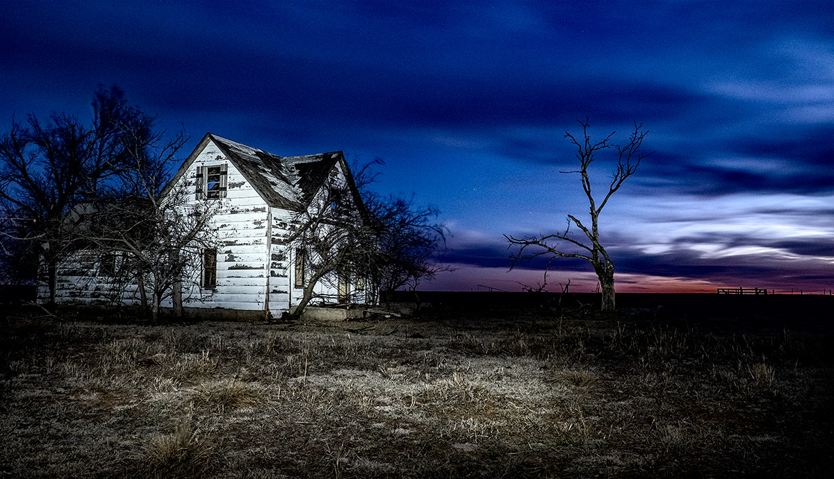 MadMan-house-T