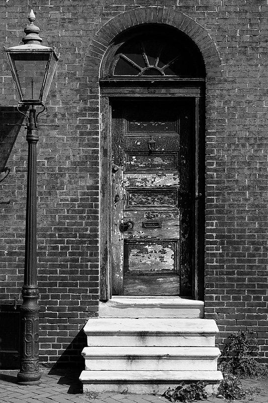 Entrance by Lamp II