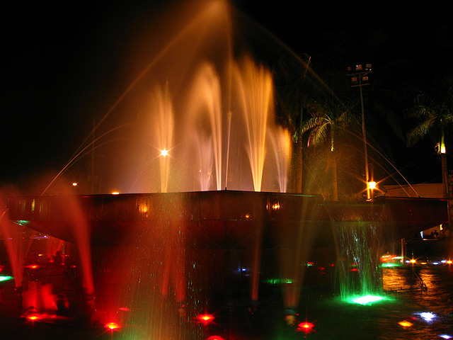 Watching the fountain change colors (3)