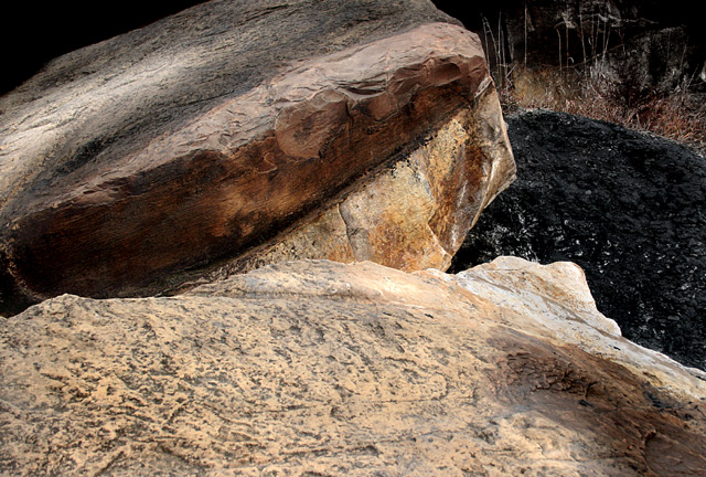 rock_spillway_IMG_0442.jpg