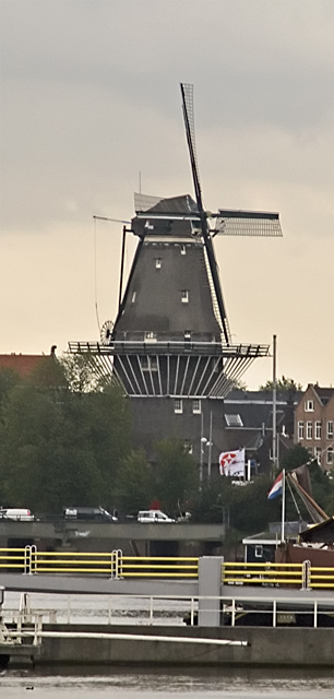 0086-windmill-for-philos.jpg