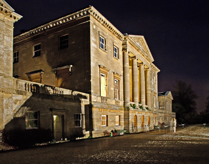 0667-Basildon-House-Side.jpg