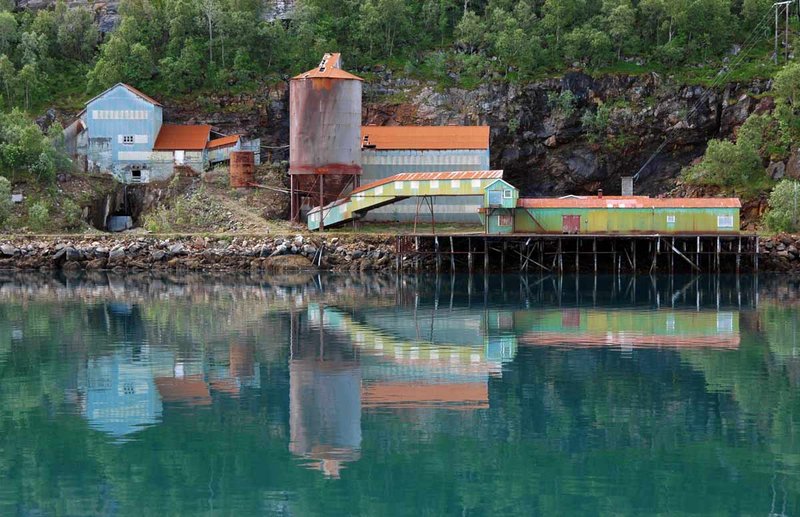 Heading towards Svartisen