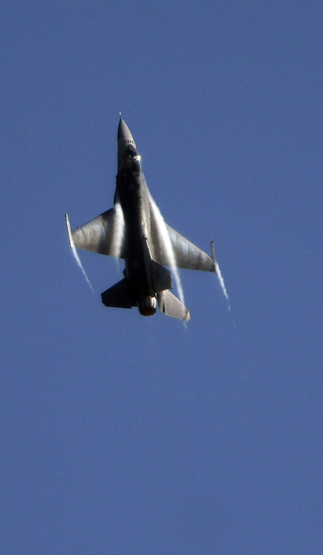 F-16  2